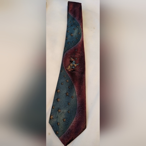 Vintage Mickey Mouse tie$79 $108 Details:100% Polyester Made in 1980s (80s) - Picture 2 of 3